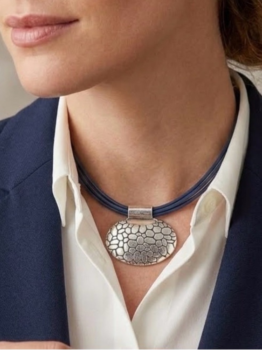 Beautiful Silver Pendant & Rope Chain
